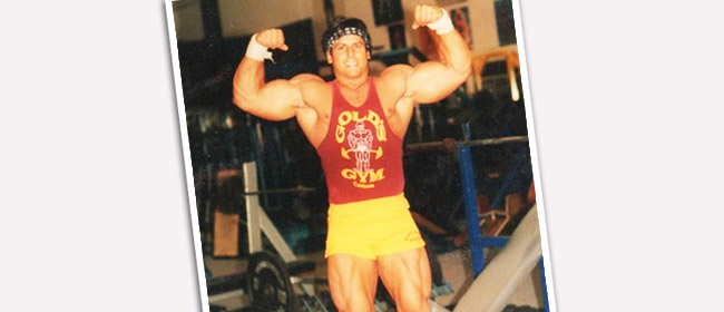 Jeff Golini pumping muscle