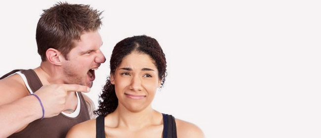 personal trainer scolding client